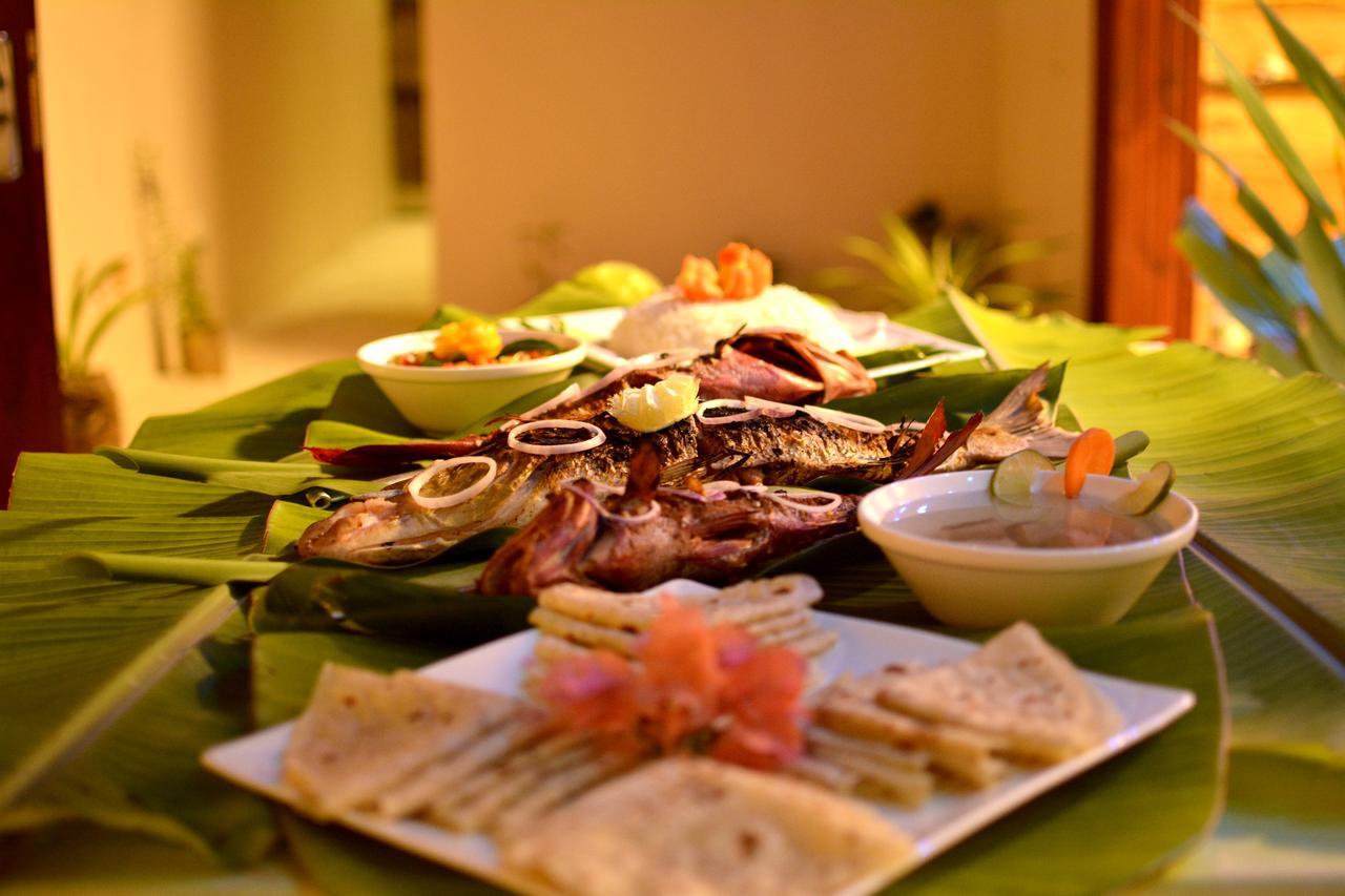 Noomuraka Inn Omadhoo Esterno foto