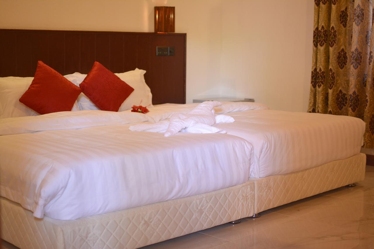 Noomuraka Inn Omadhoo Esterno foto